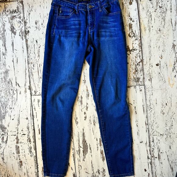 KanCan Estilo Skinny Jeans Size 7 or 27 Minimalist Casual - Picture 2 of 8